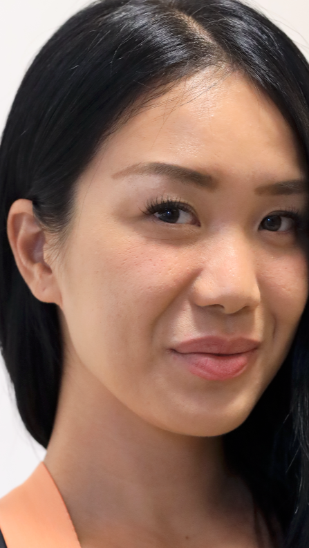 A lady wearing lashylab natural diy cluster lashes on